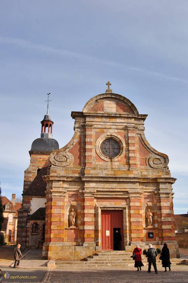 Nom de l'image : D2146125_1_(c)Norbert-JUNG — Description :  Sortie de messe - La FertÈ Vidamme